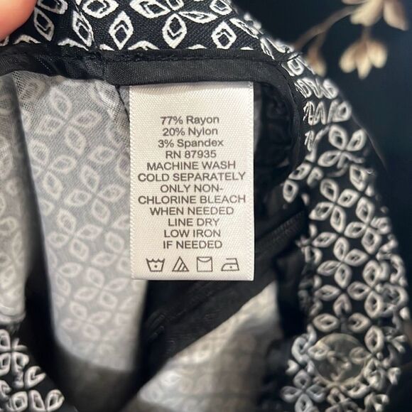 Susan Graver Stretch slim Patterned Pants Black White Size 6 - Picture 15 of 16